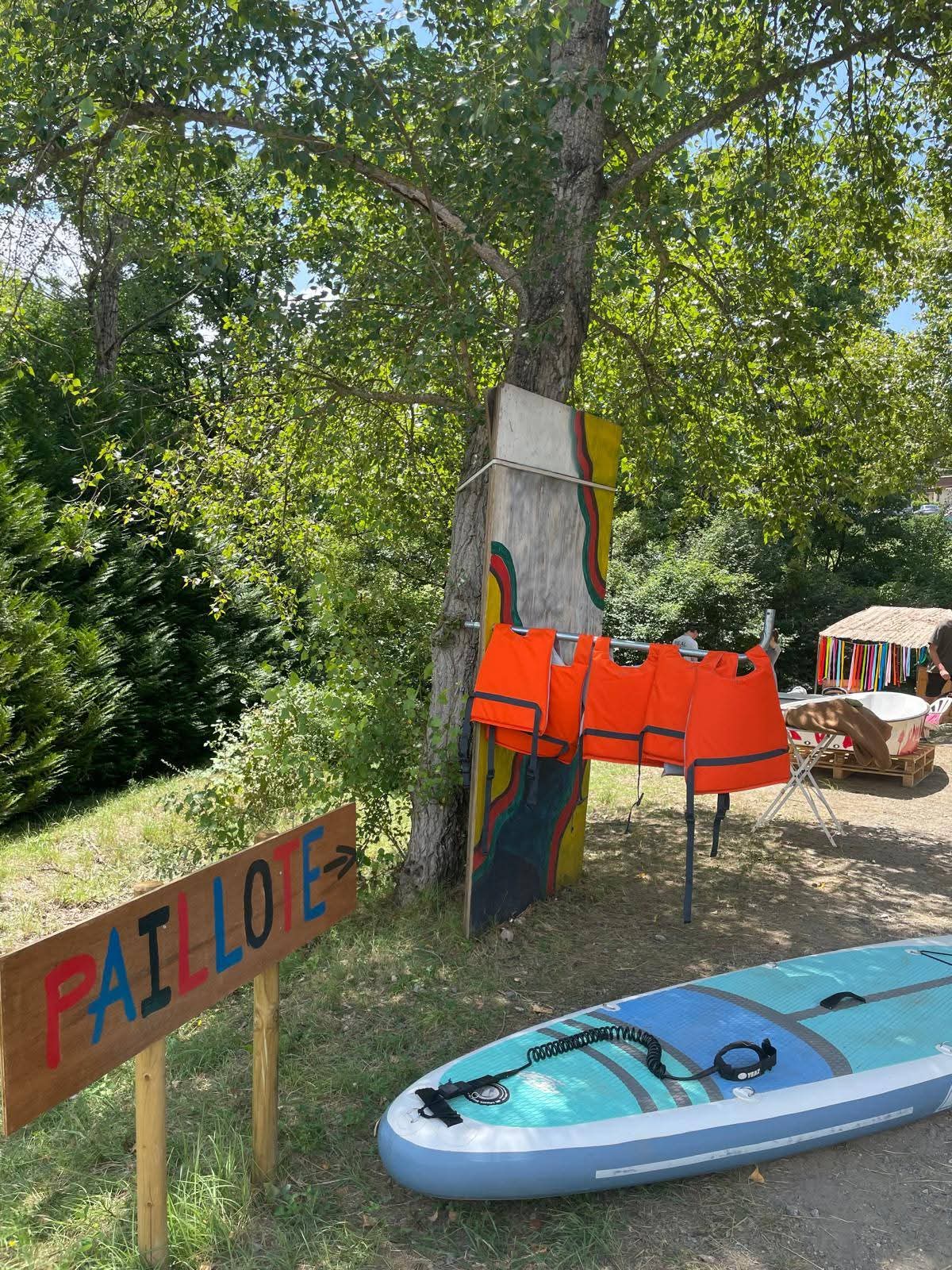 Espace paddle et barques | Camp l'Avancée Bleue | Colonies de Vacances | Aventures Vacances Energie